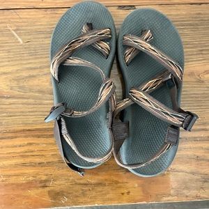 Mens Brown Chacos